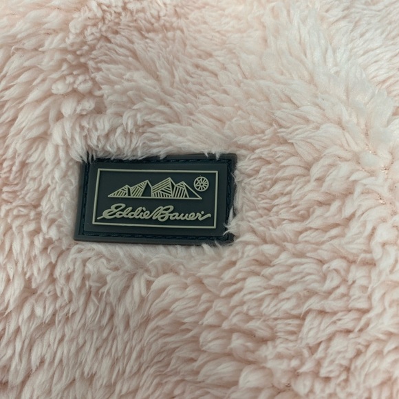 Eddie Bauer Baby Girl 6-9 Months Pink Footed Onesie with Hood - Picture 7 of 8